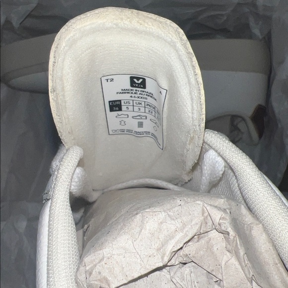 NEW Veja Campo Chromefree Leather Nacre - Picture 3 of 14